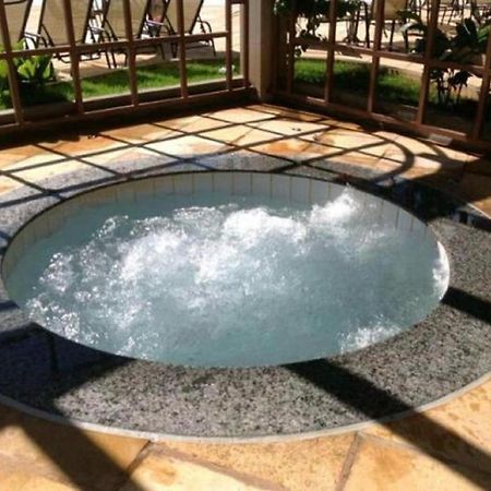 Lacqua Diroma V: Waterpark-Adjacent Apartment Caldas Novas Exterior photo