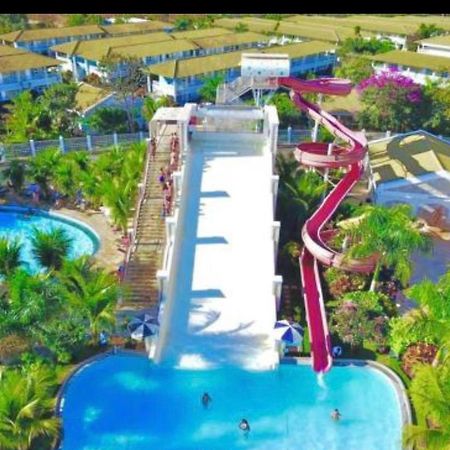 Lacqua Diroma V: Waterpark-Adjacent Apartment Caldas Novas Exterior photo