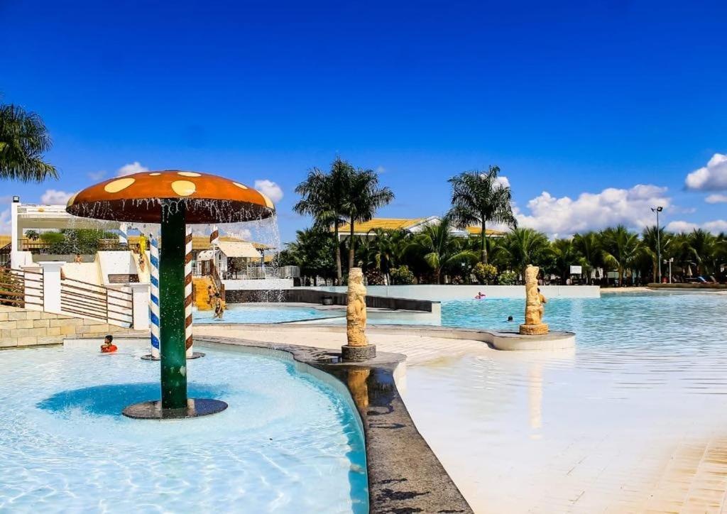Lacqua Diroma V: Waterpark-Adjacent Apartment Caldas Novas Exterior photo