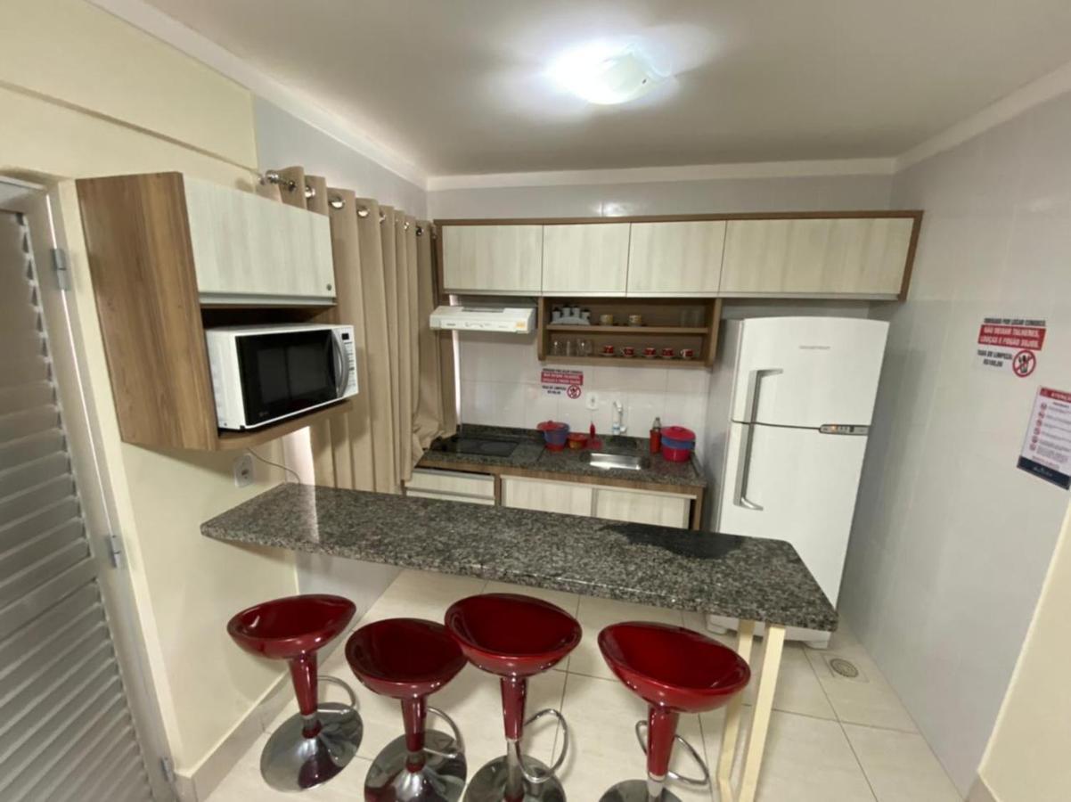 Lacqua Diroma V: Waterpark-Adjacent Apartment Caldas Novas Exterior photo